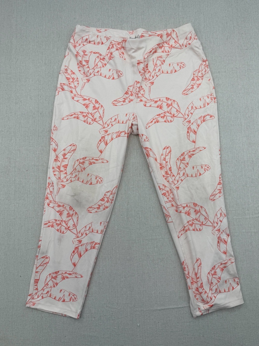 White Crop Pants with Coral Leaf Print
